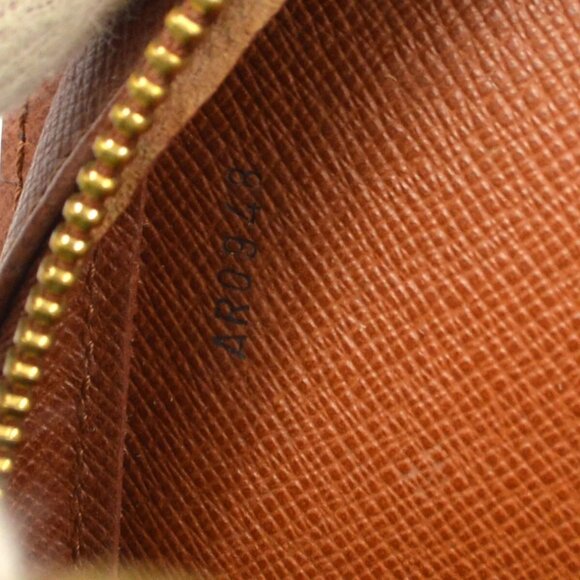 LOUIS VUITTON ORSAY CLUTCH HANDBAG MONOGRAM CANVAS - Picture 2 of 10